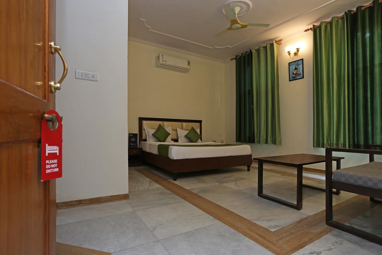 Oyo 6708 Holiday Heaven Resort Jaipur Extérieur photo